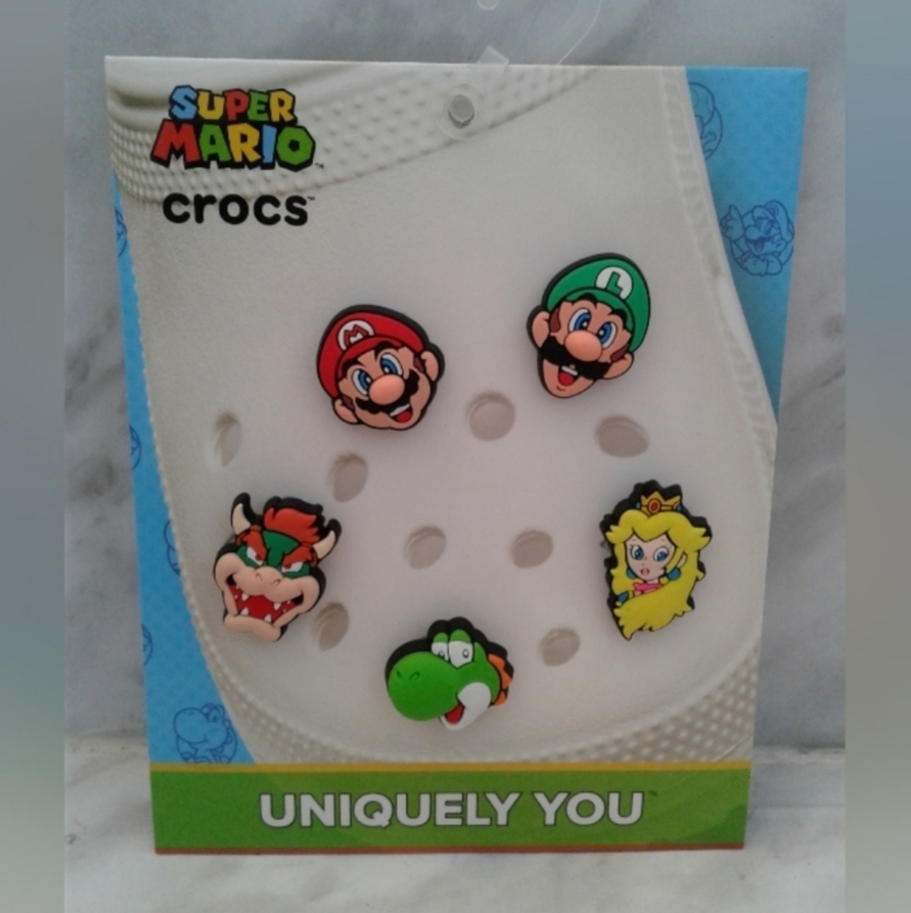 NWT SUPER MARIO BROS Crocs shoes JIBBITZ CHARMS 5 Pack luigi bowser yoshi peach